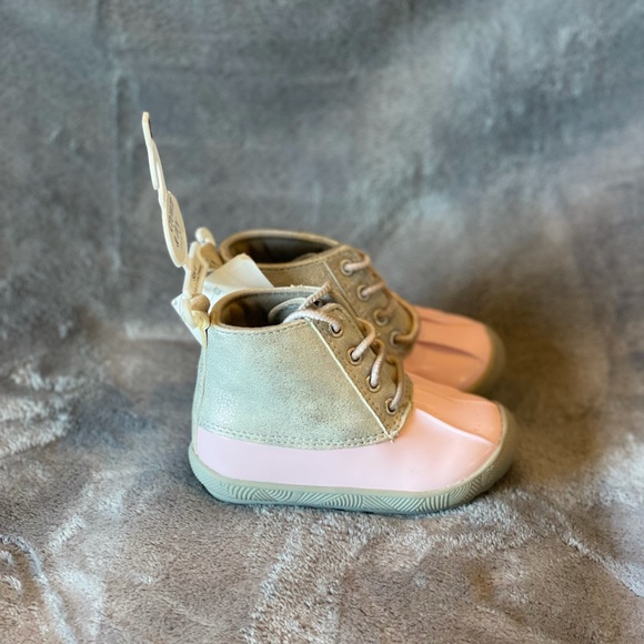 Crown and Ivy baby girl boots - Picture 6 of 9